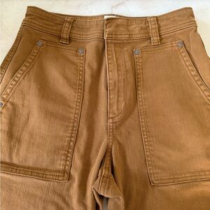 GAP Petite High-Rise Barrel Khaki